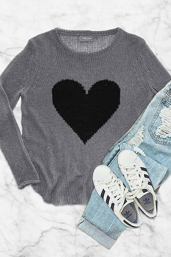 FLOATING HEART KNITTED SWEATER